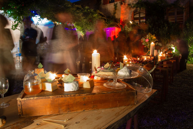 presentation de plateau de fromage